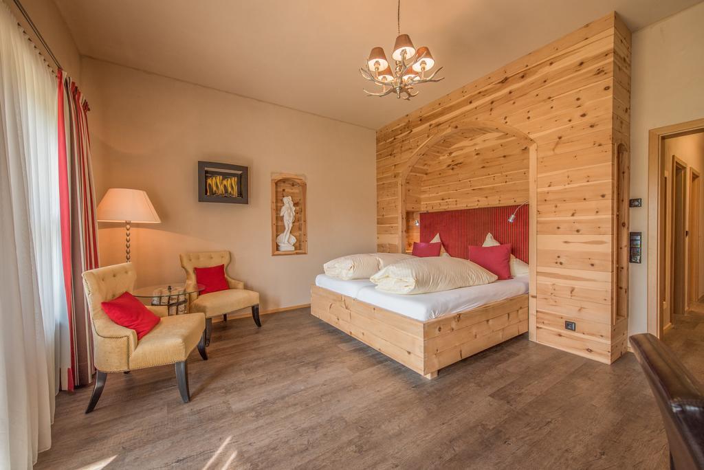 Landhotel Und Gasthof Hirsch Huettenreute Hosskirch Exterior foto